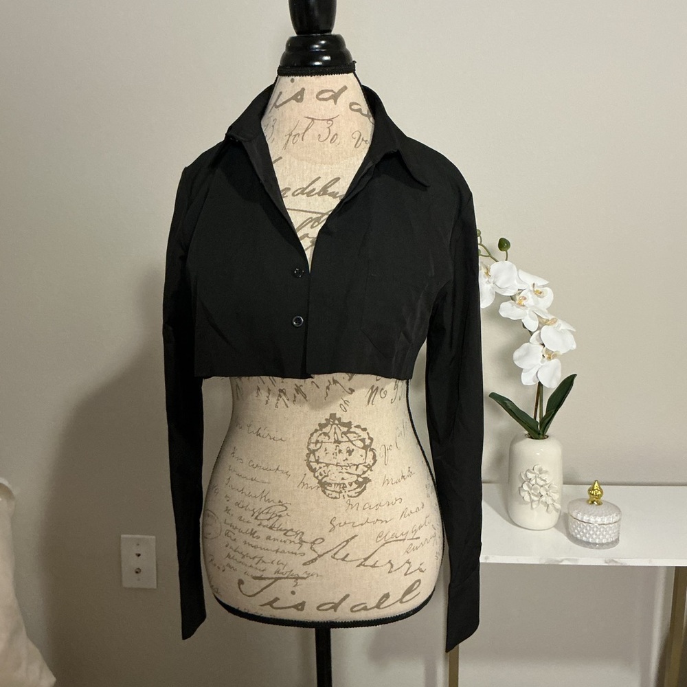 Black Women's Cropped (raw cut)